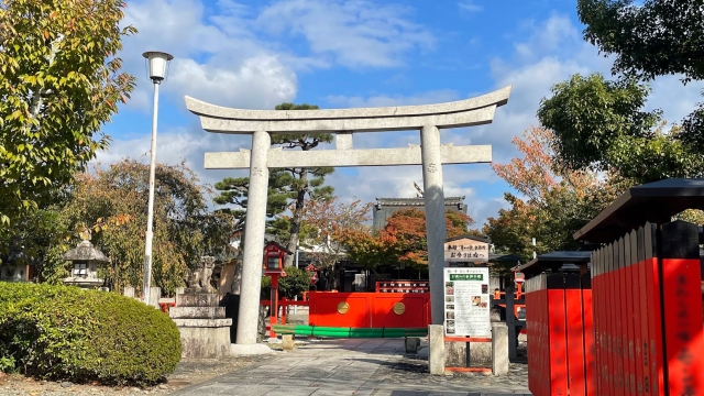 車折神社　鳥居